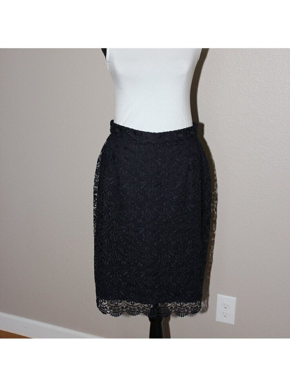 Uniqlo Womens Navy Blue Lace Pencil Skirt Size L Scalloped Hem